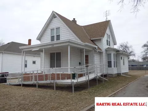 1710 Ella St, Beatrice, NE 68310 photo 2