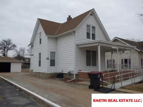 1710 Ella St, Beatrice, NE 68310 photo 3