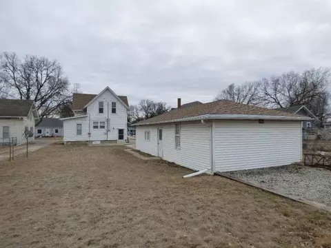 1710 Ella St, Beatrice, NE 68310 photo 5