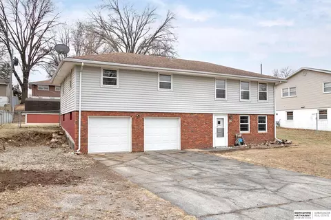 5319 Ida St, Omaha, NE 68152