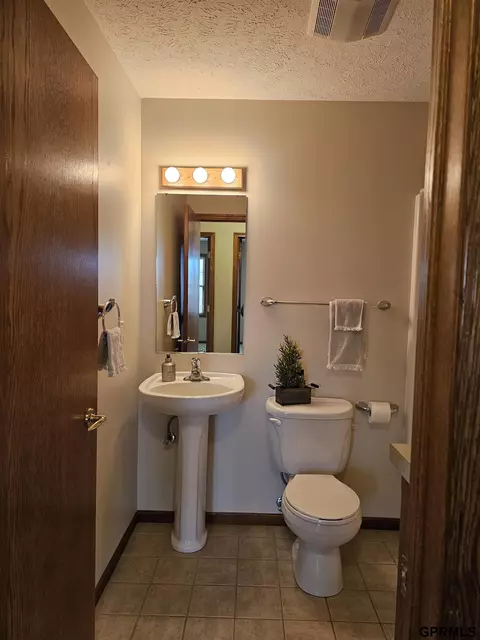 506 S 25 St, Beatrice, NE 68310 photo 12