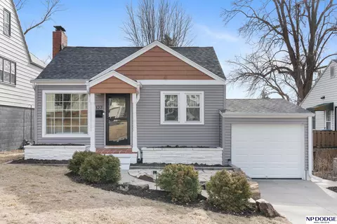 6327 Poppleton Ave, Omaha, NE 68106