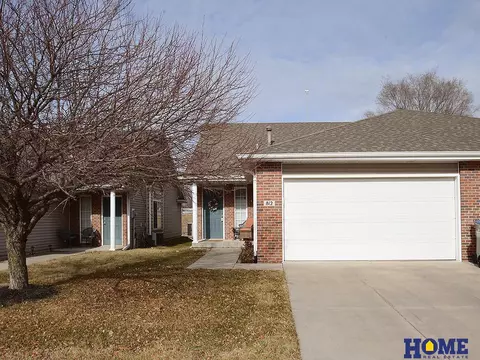 812 Norwood Dr, Lincoln, NE 68512