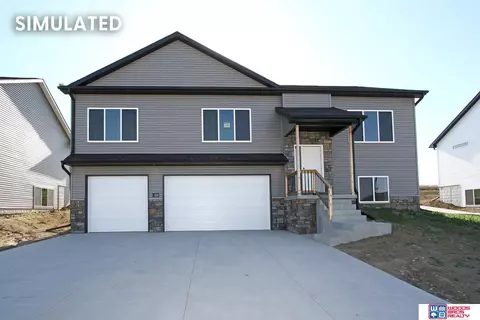 7020 NW 14th St, Lincoln, NE 68521