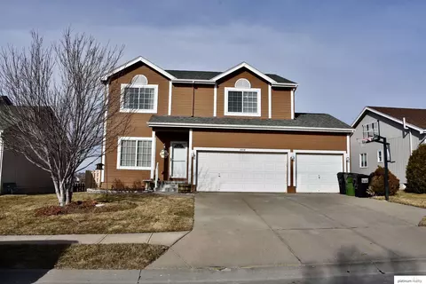 14714 Kansas Ave, Omaha, NE 68116