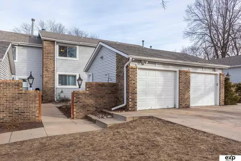 7605 S 88th St, La Vista, NE 68128