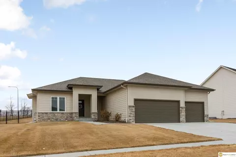 11114 S 175 St, Omaha, NE 68136