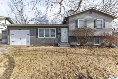 4611 N 96th St, Omaha, NE 68134