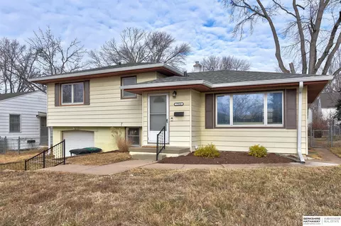 7918 Grover St, Omaha, NE 68124