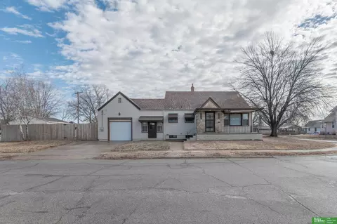 4371 S 41 Ave, Omaha, NE 68107