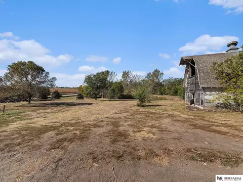 Exterior - 7300 W Bluff Rd, Malcolm, NE 68402 photo 12 of 12