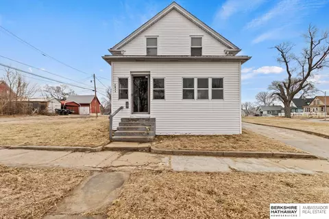 1811 N 34th St, Omaha, NE 68111