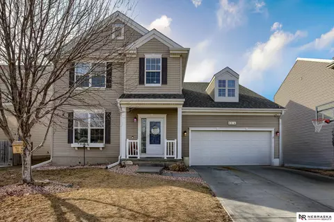 8814 N 159 Ave, Bennington, NE 68007