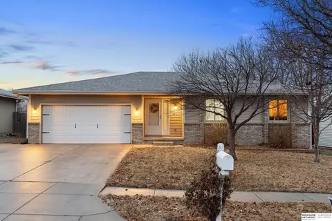 1547 SW 13th St, Lincoln, NE 68522