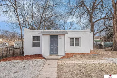 2608 N Chester St, Lincoln, NE 68521