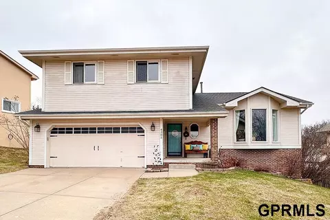 4305 Mccarty Loup Loup, Bellevue, NE 68123