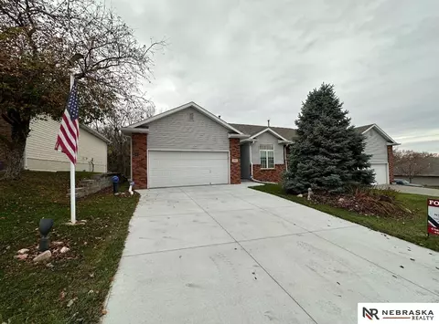 5934 N 92nd Ave, Omaha, NE 68134