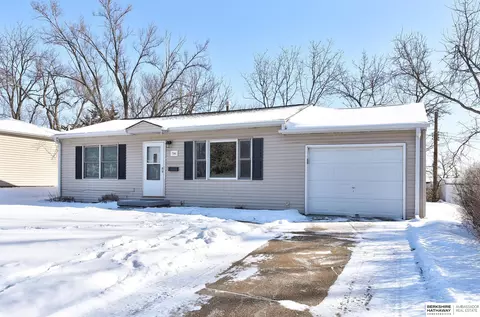 7341 S 70th St, La Vista, NE 68128