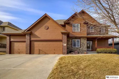 19523 Bellbrook Blvd, Gretna, NE 68028