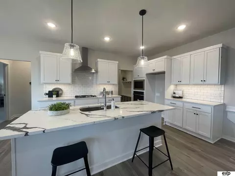 11004 Bearcreek Dr, Papillion, NE 68046