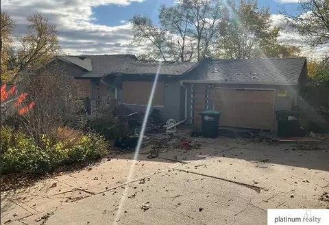 3945 Read St, Omaha, NE 68112