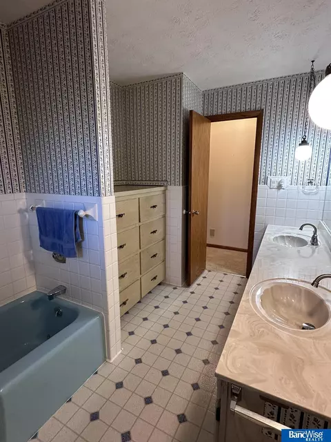 223 B St, Hampton, NE 68843 photo 9