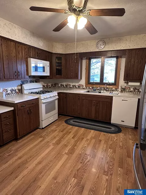 223 B St, Hampton, NE 68843 photo 16