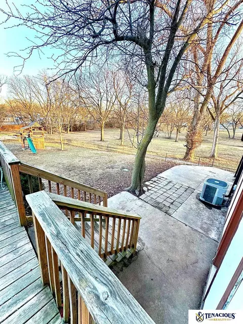 Exterior - 1322 S 5th St, Beatrice, NE 68310 photo 3 of 6