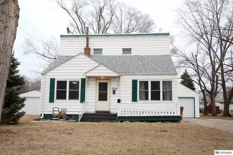 2533 Franklin St, Bellevue, NE 68005
