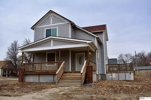 606 E 2nd St, Fremont, NE 68025