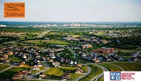 7021 NW 9th St, Lincoln, NE 68521