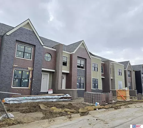 709 Blue Sage Blvd, Lincoln, NE 68516