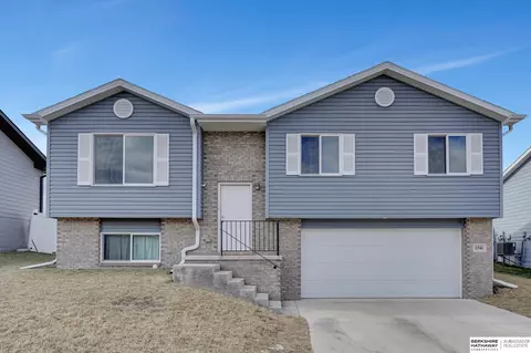2341 NW 57th St, Lincoln, NE 68524