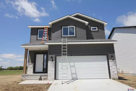 10531 S 76th St, Lincoln, NE 68516