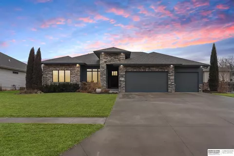 3003 N 194th St, Elkhorn, NE 68022
