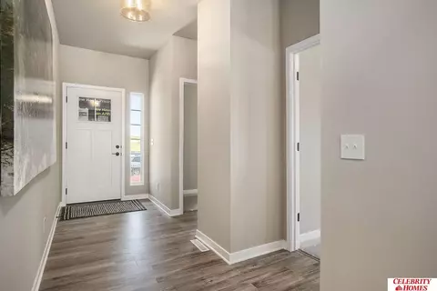 16911 Curtis Ave, Omaha, NE 68116 photo 2