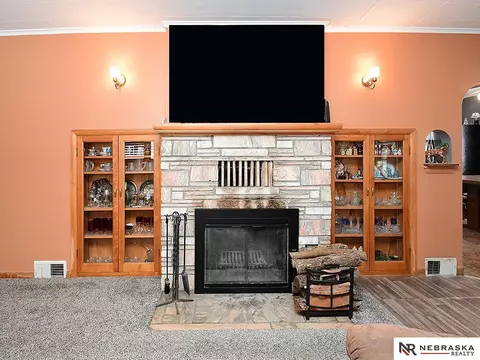 435 Main St, Springfield, NE 68059 photo 6