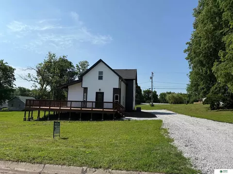 506 W Cedar St, Sutton, NE 68979 photo 2