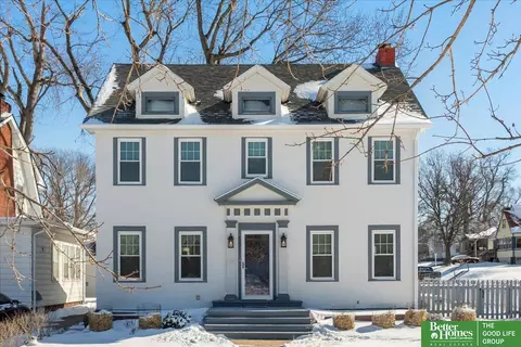 6903 Minne Lusa Blvd, Omaha, NE 68112