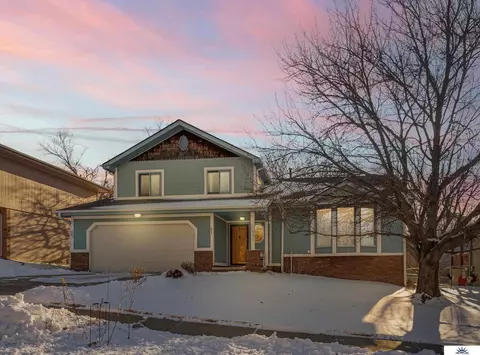 11337 Jaynes St, Omaha, NE 68164