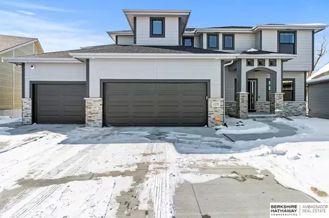 13204 S 43rd Ave, Bellevue, NE 68123
