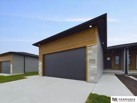 1079 Titan Dr, Hickman, NE 68372