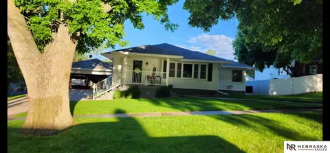 106 N Engdahl Ave, Oakland, NE 68045