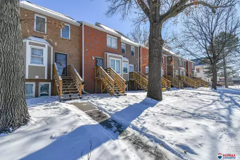 2024 S 17th St # 3, Lincoln, NE 68502