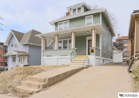 626 S 36th St, Omaha, NE 68105