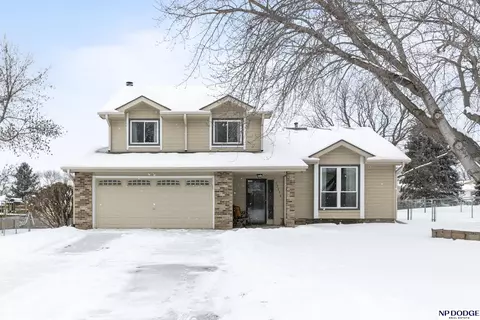 15316 W St, Omaha, NE 68137