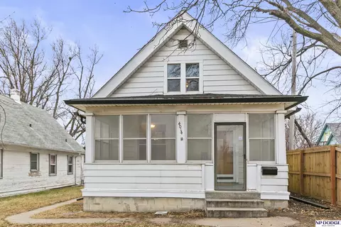 4014 S 27 St, Omaha, NE 68107