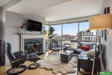 220 S 31 Ave #3605, Omaha, NE 68131