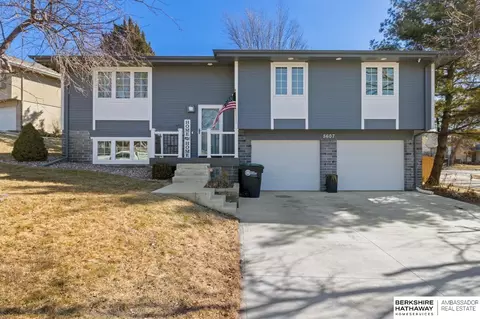 5607 N 112 Cir, Omaha, NE 68164