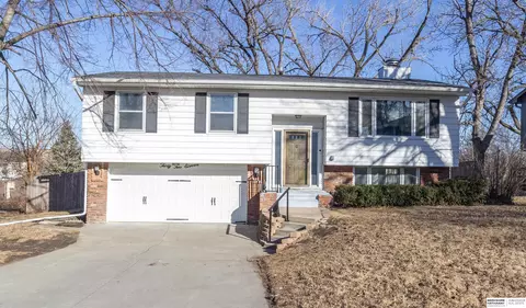 3211 S 127th St, Omaha, NE 68144